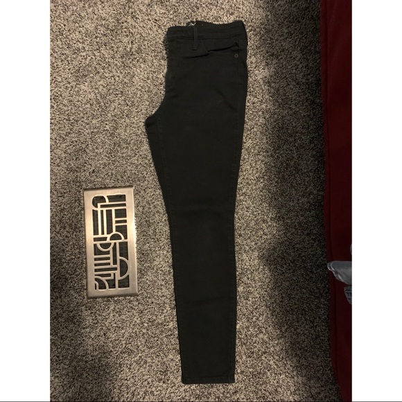 Universal Threads Jeans - Picture 1 of 4